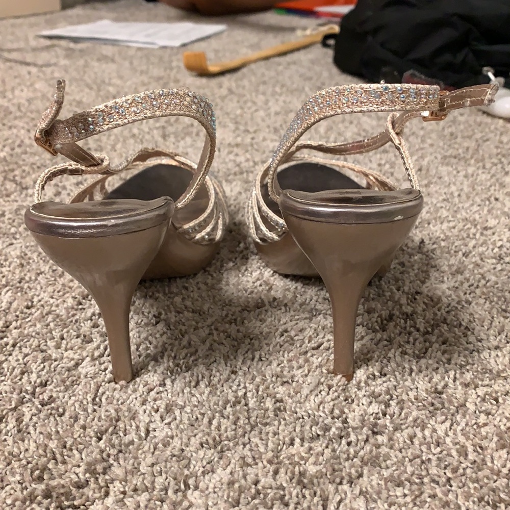 Color- rose gold - Picture 2 of 3